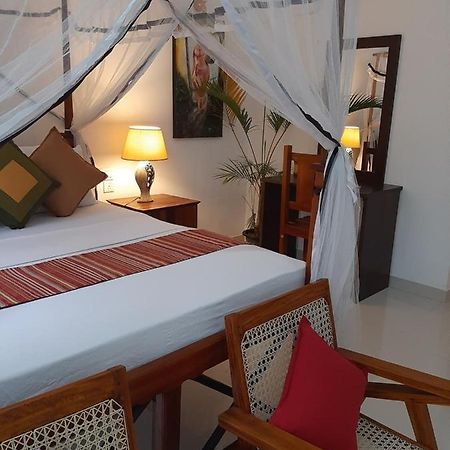 Hotel Chanara Sigiriya Buitenkant foto