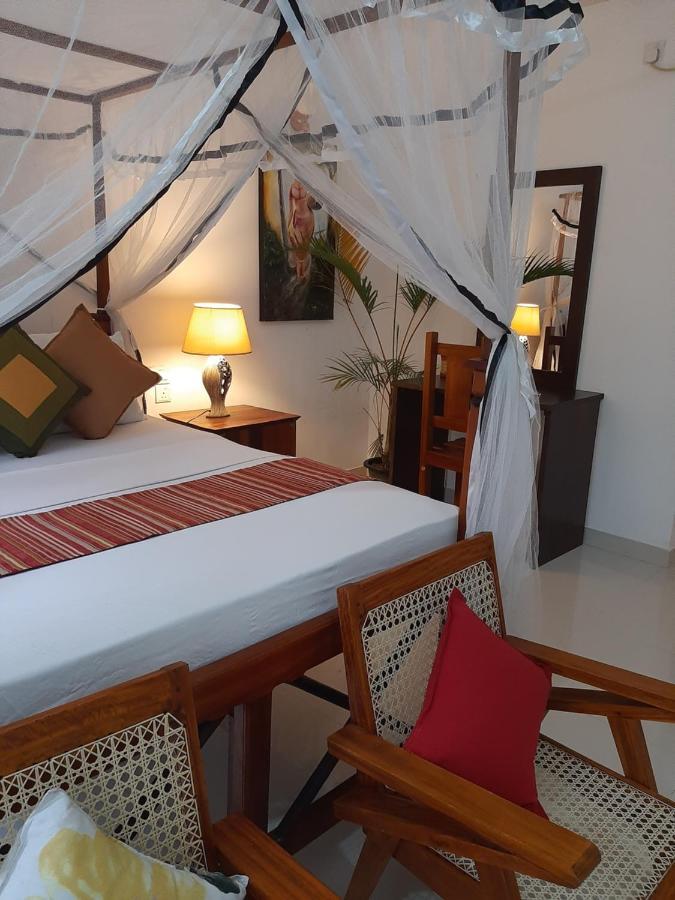 Hotel Chanara Sigiriya Buitenkant foto