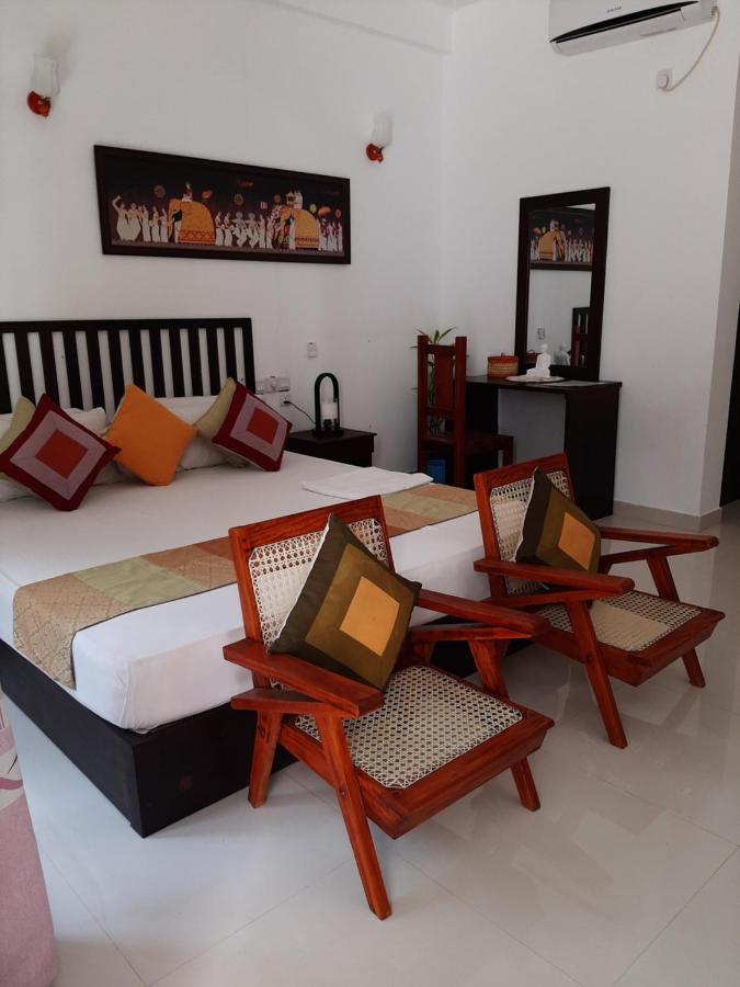 Hotel Chanara Sigiriya Buitenkant foto