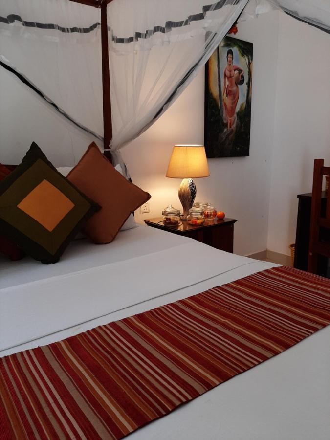 Hotel Chanara Sigiriya Buitenkant foto