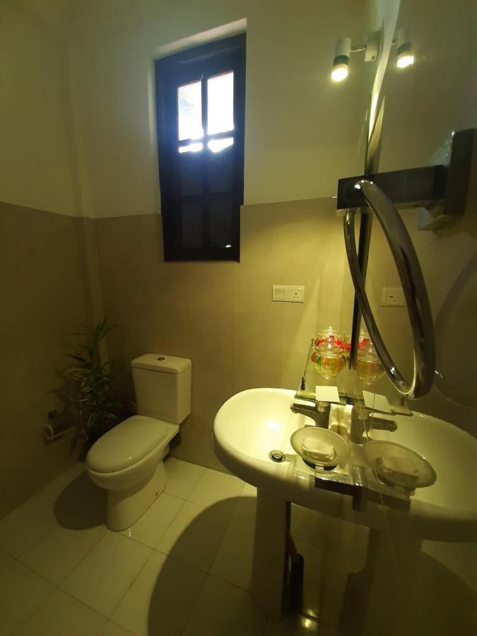 Hotel Chanara Sigiriya Buitenkant foto