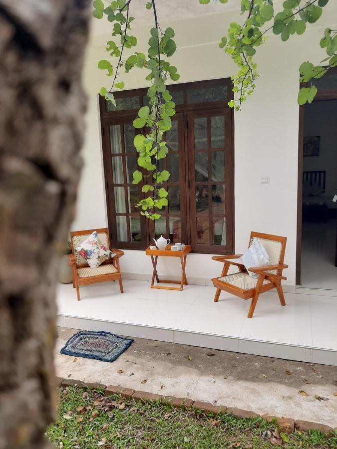 Hotel Chanara Sigiriya Buitenkant foto