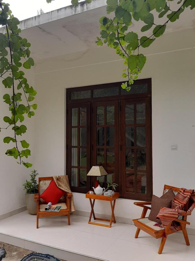Hotel Chanara Sigiriya Buitenkant foto