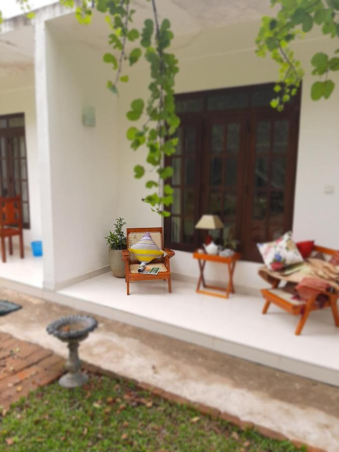 Hotel Chanara Sigiriya Buitenkant foto