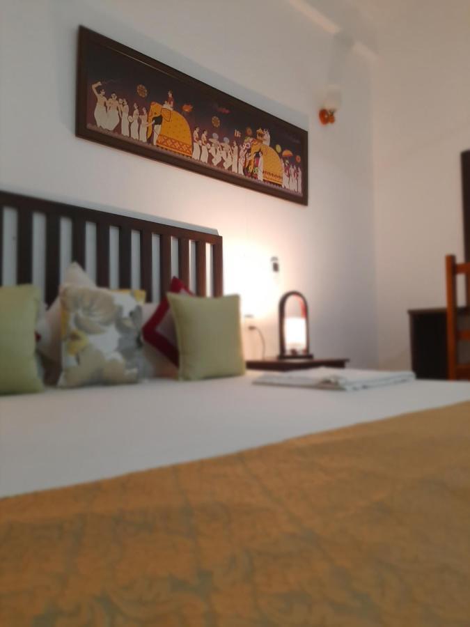 Hotel Chanara Sigiriya Buitenkant foto